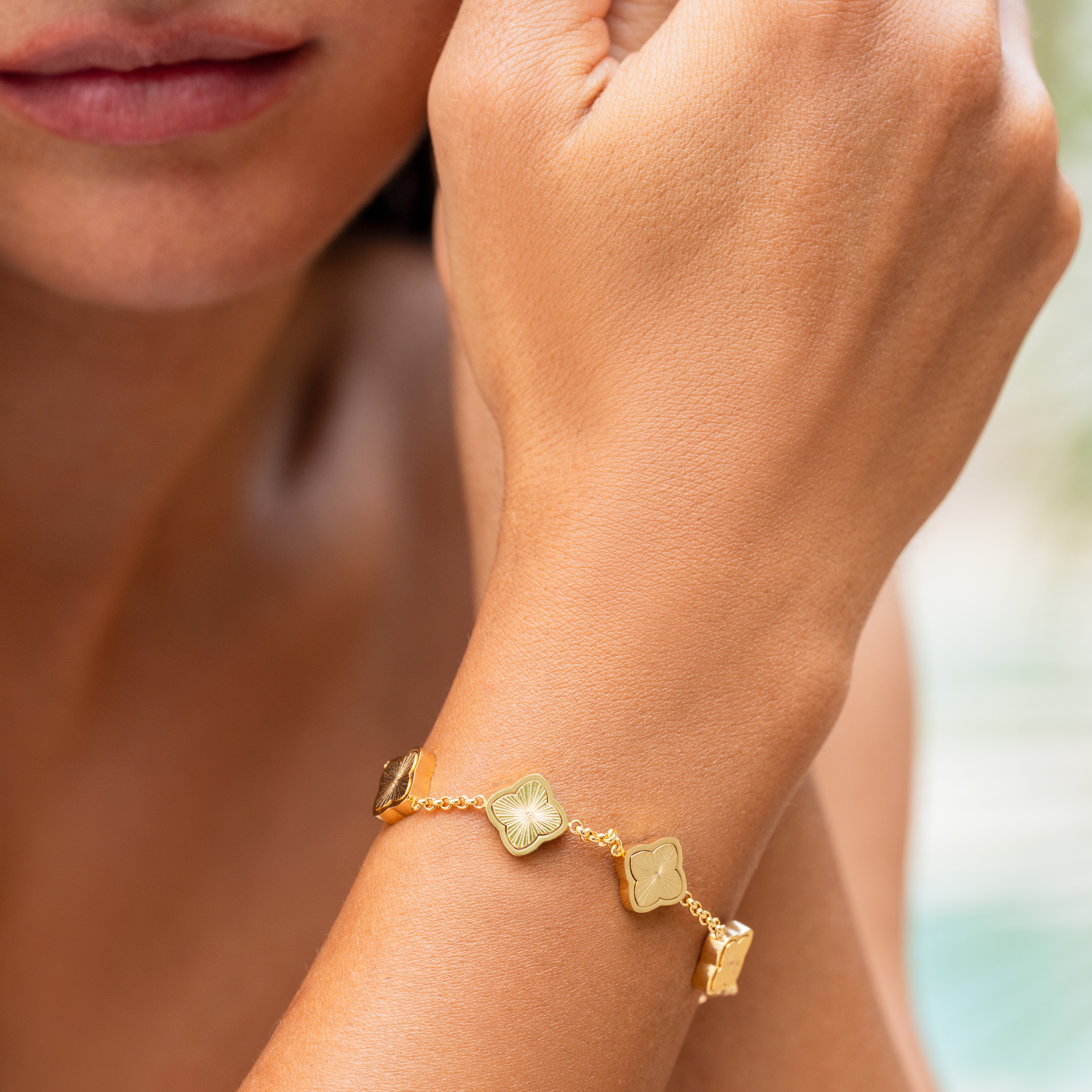 CLOVER Gouden Armband