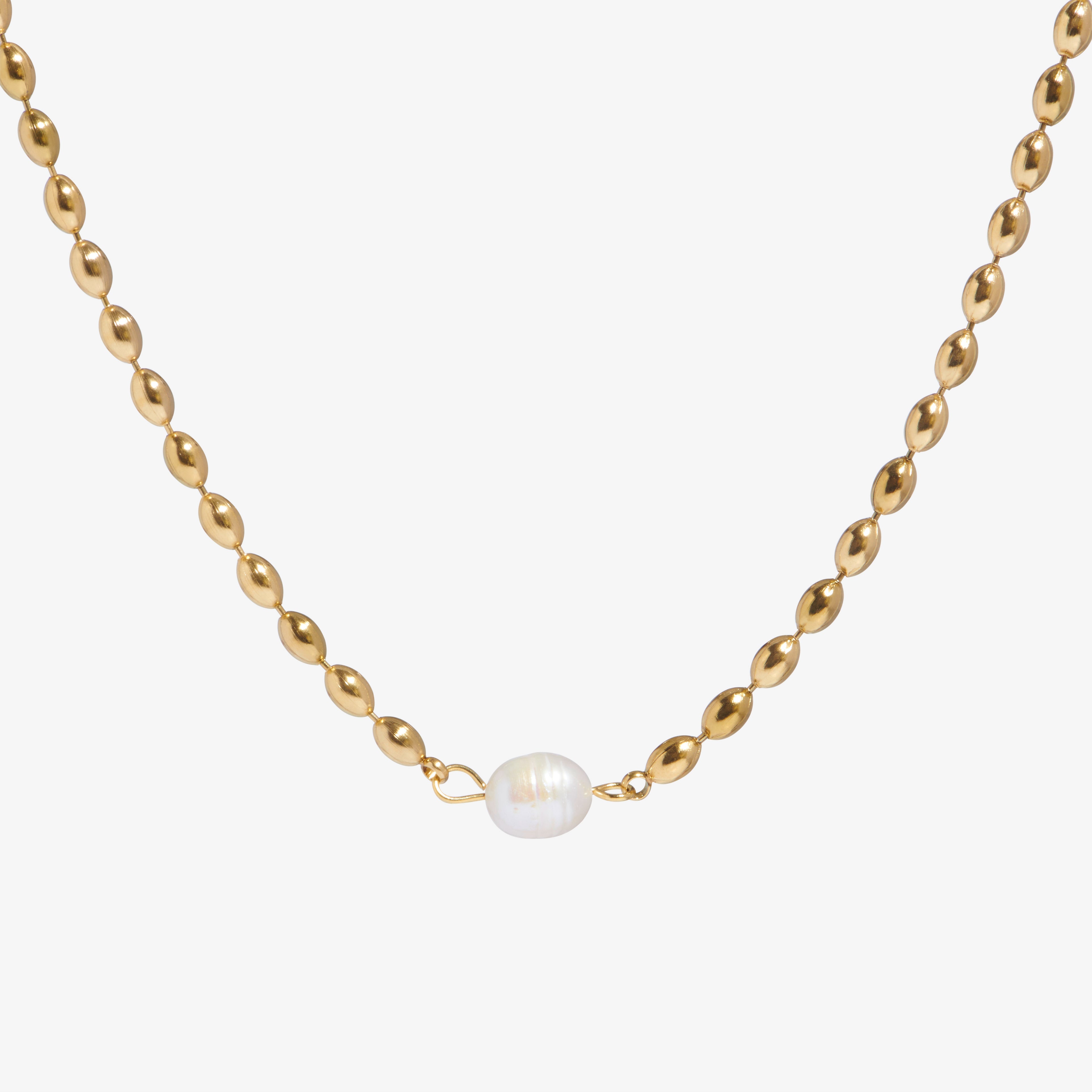 LUNA Golden Pearl Necklace